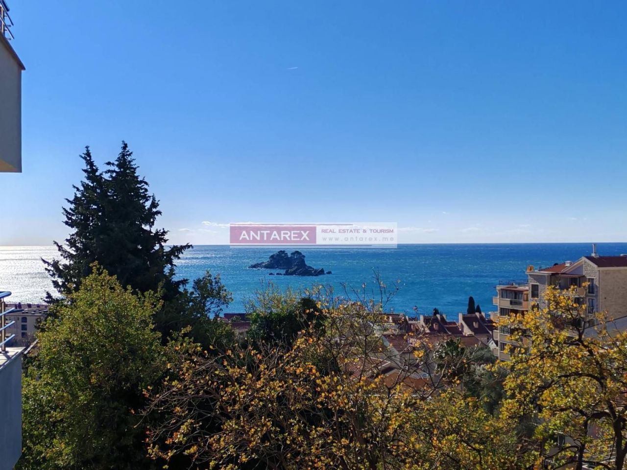 Апартаменты в Петроваце, Черногория, 62 м² - фото 1