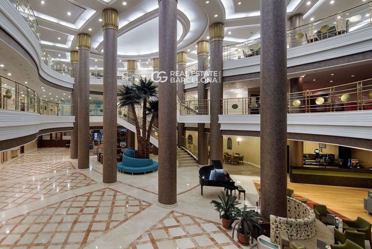 Отель, гостиница в Сарагосе, Испания - фото 1