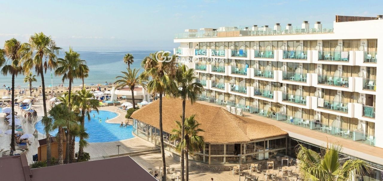 Отель, гостиница в Таррагоне, Испания - фото 1