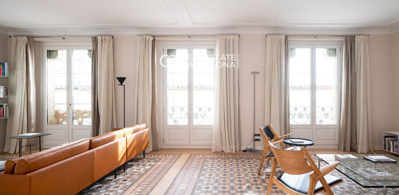 Квартира в Барселоне, Испания, 187 м² - фото 7