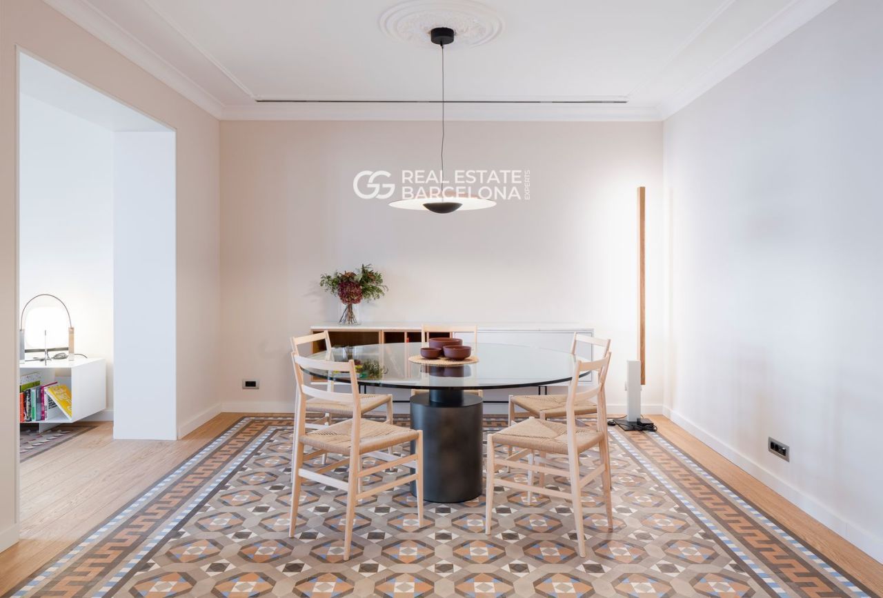 Квартира в Барселоне, Испания, 187 м² - фото 12