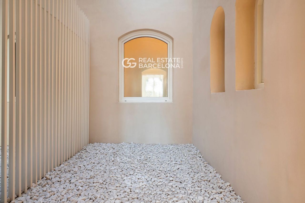 Квартира в Барселоне, Испания, 183 м² - фото 16