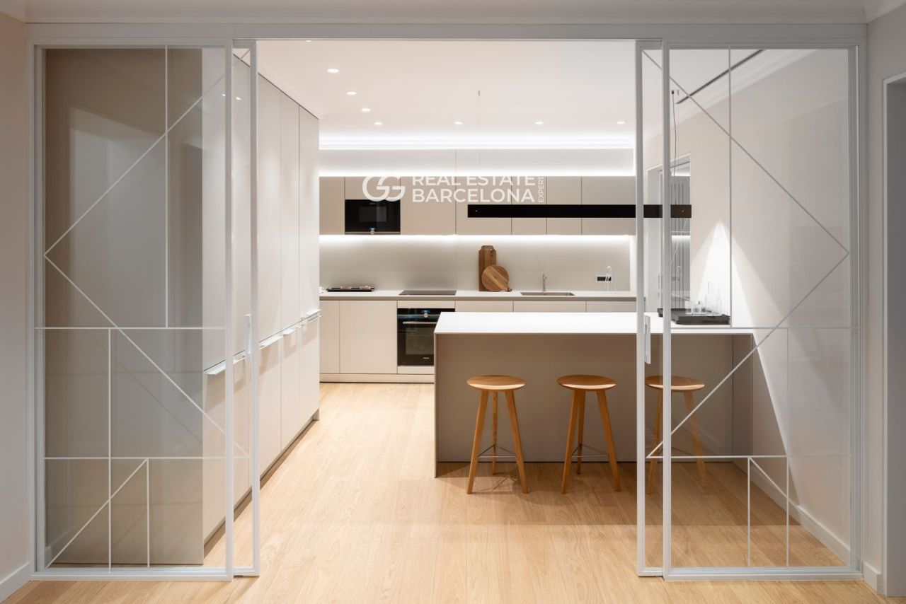 Квартира в Барселоне, Испания, 187 м² - фото 19