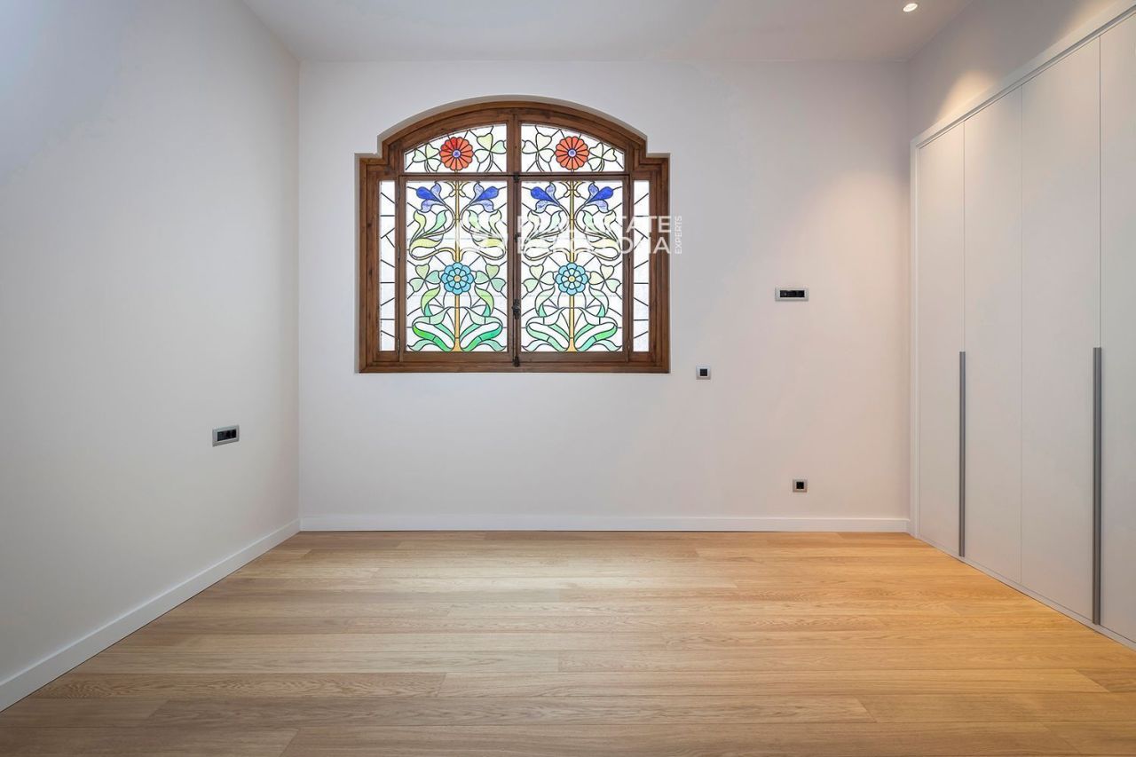 Квартира в Барселоне, Испания, 188 м² - фото 19