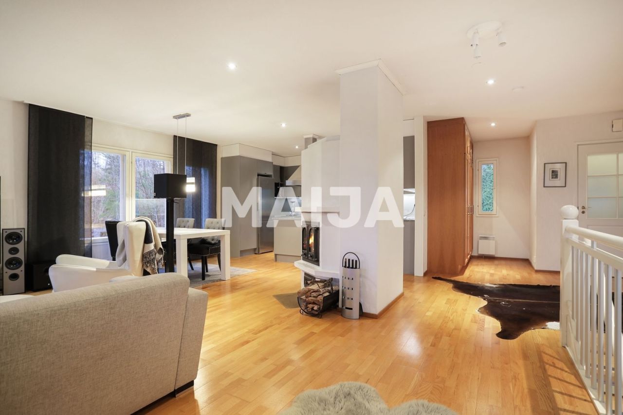 Дом в Холлола, Финляндия, 200 м² - фото 8