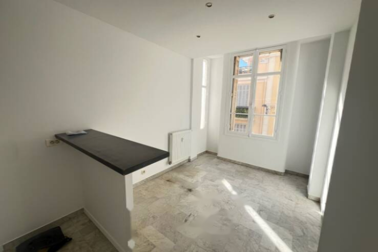 Квартира в Каннах, Франция, 18 м² - фото 1