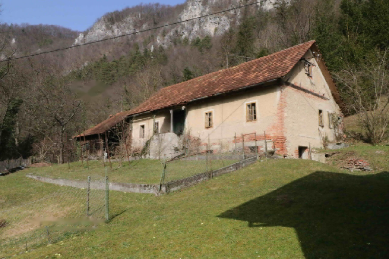 Дом в Лашко, Словения, 100 м² - фото 1