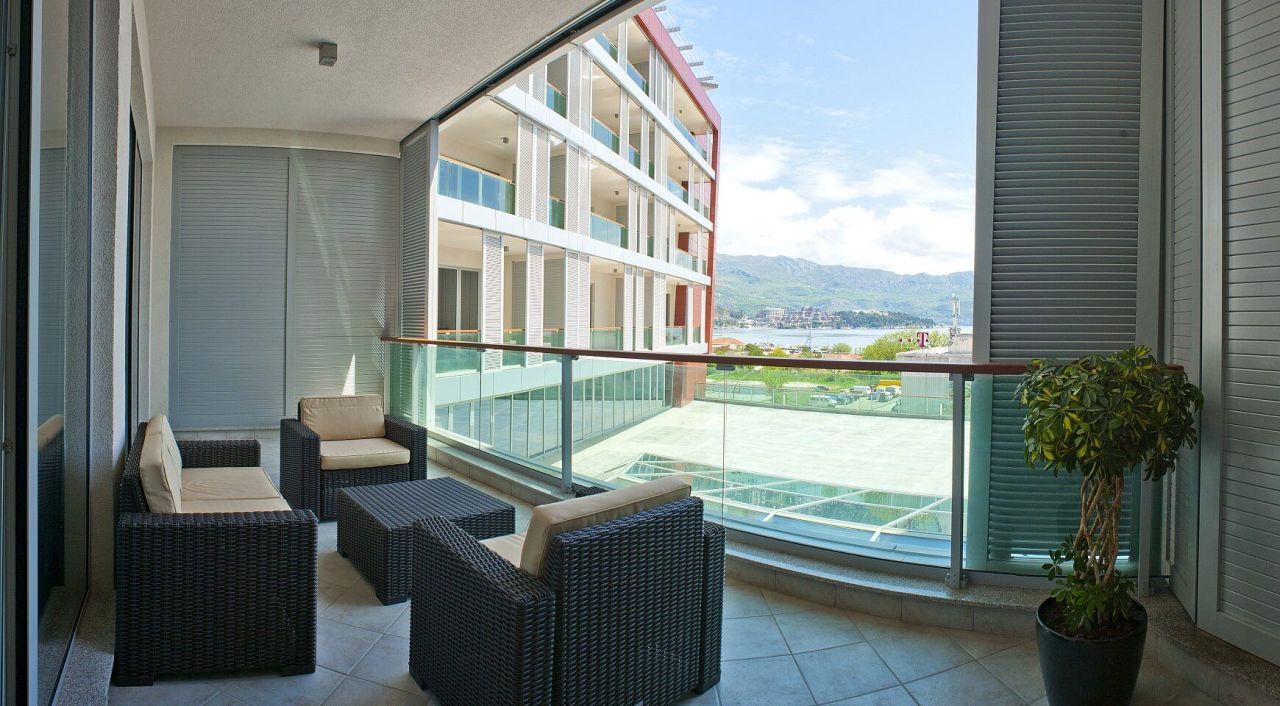 Квартира в Будве, Черногория, 95 м² - фото 11