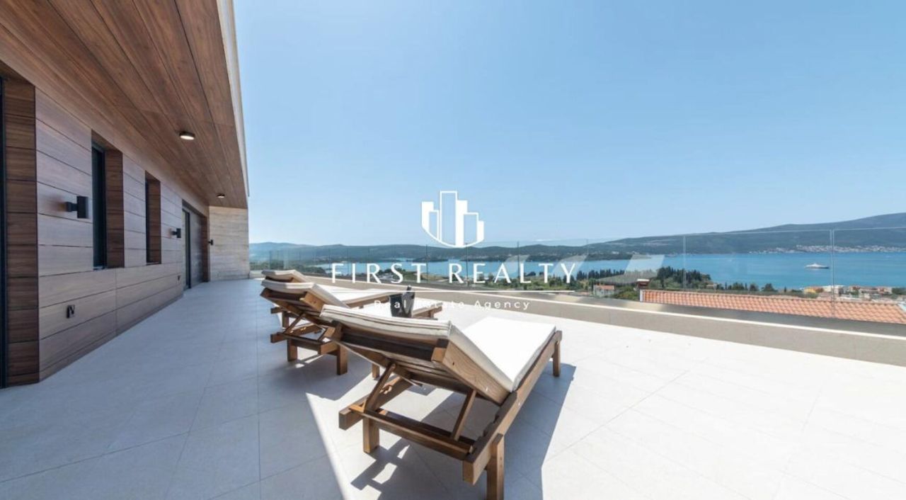 Вилла в Тивате, Черногория, 454 м² - фото 3