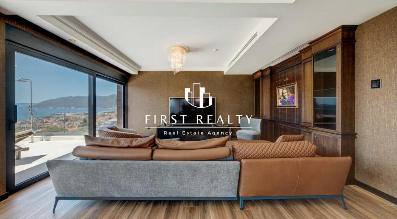 Вилла в Тивате, Черногория, 454 м² - фото 16