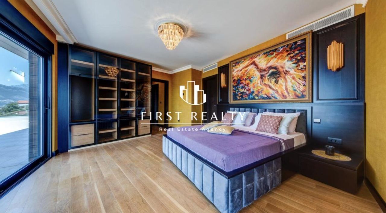 Вилла в Тивате, Черногория, 454 м² - фото 14