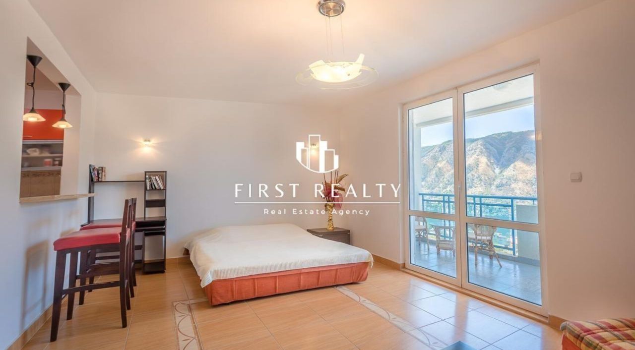 Студия в Доброте, Черногория, 46 м² - фото 5