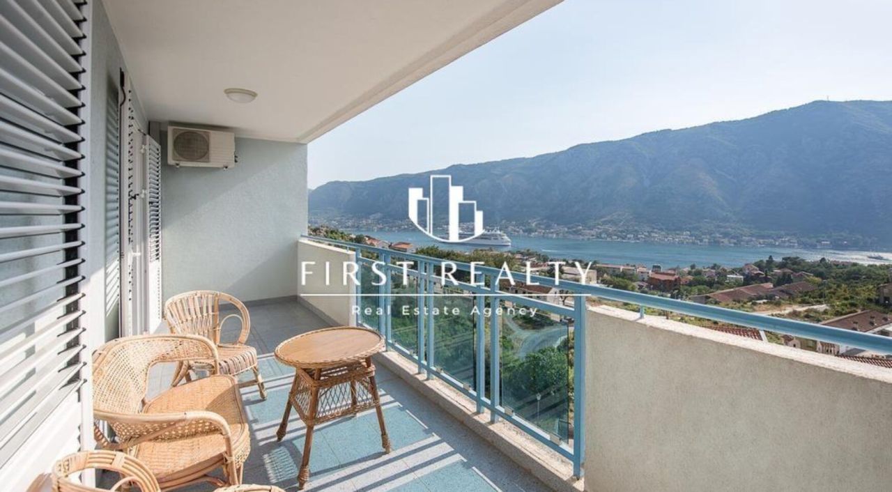 Студия в Доброте, Черногория, 46 м² - фото 2