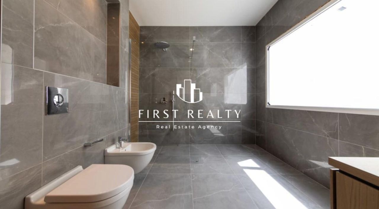 Вилла в Тивате, Черногория, 490 м² - фото 6