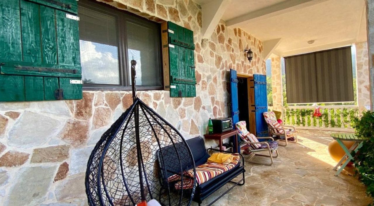 Вилла в Крашичах, Черногория, 300 м² - фото 8