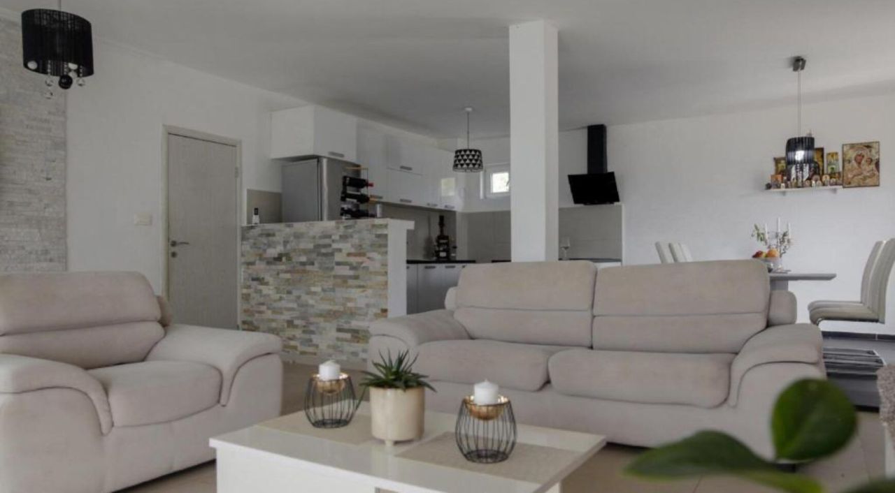 Вилла в Кримовице, Черногория, 650 м² - фото 9