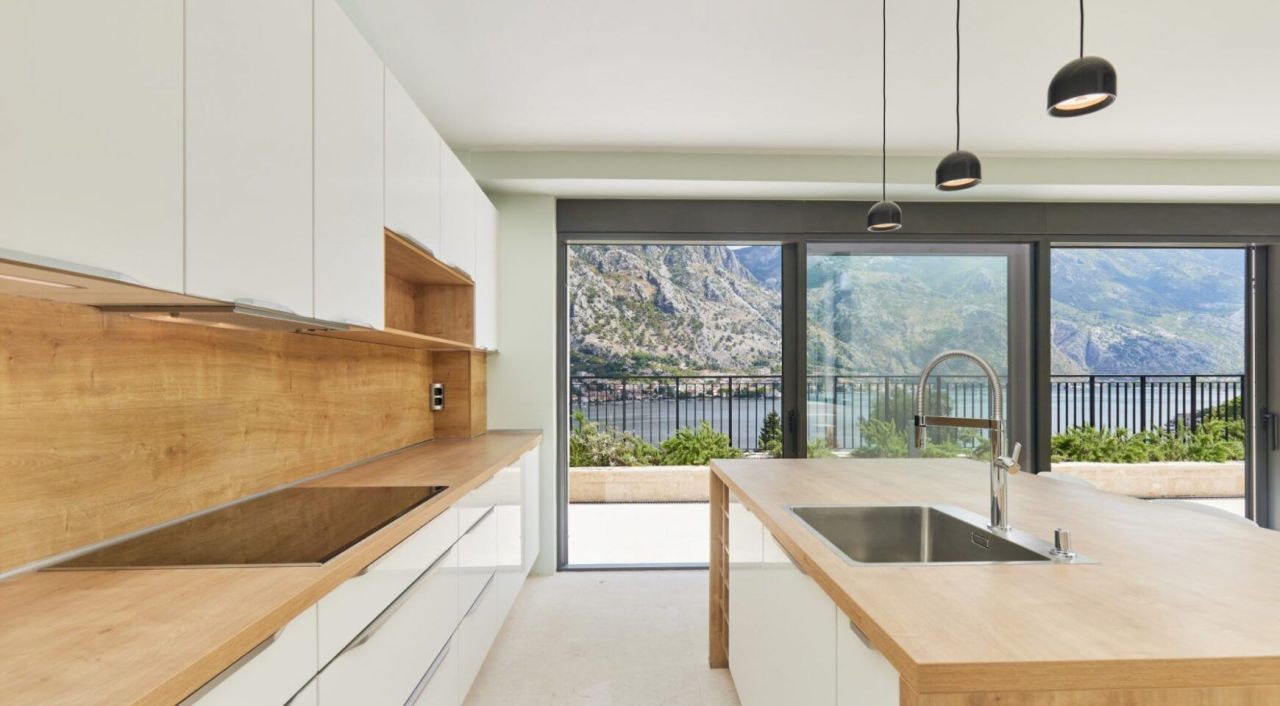 Вилла в Прчани, Черногория, 479 м² - фото 9