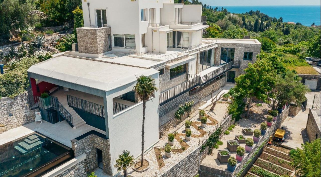 Вилла в Режевичах, Черногория, 683 м² - фото 4