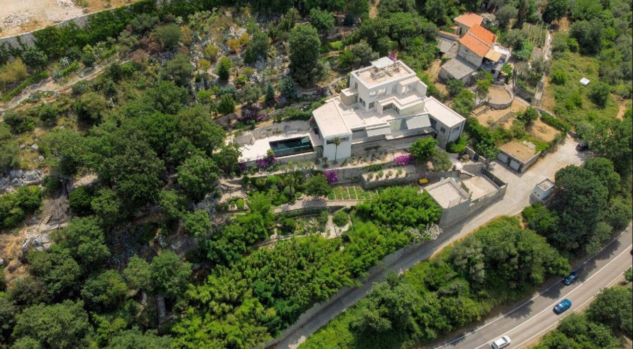 Вилла в Режевичах, Черногория, 683 м² - фото 7