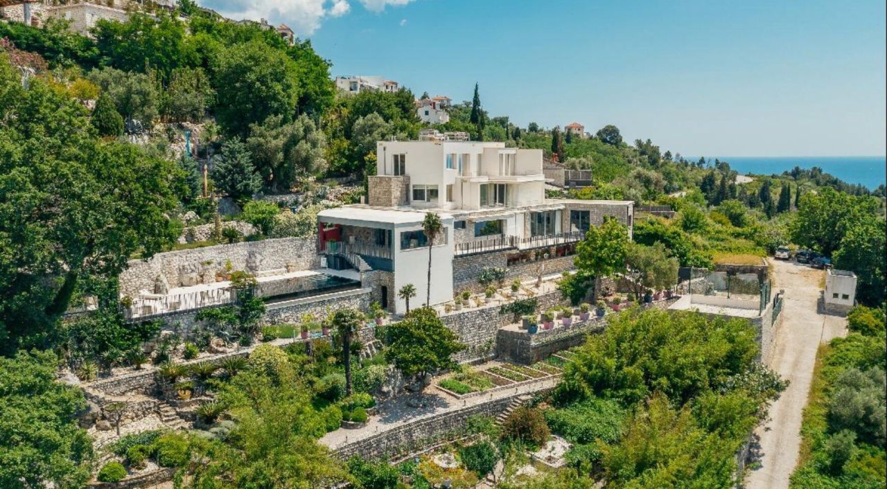 Вилла в Режевичах, Черногория, 683 м² - фото 11