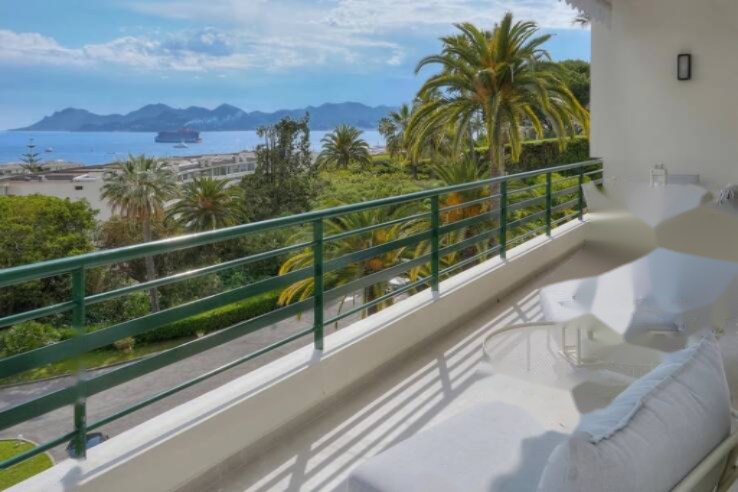 Квартира в Каннах, Франция, 95 м² - фото 1