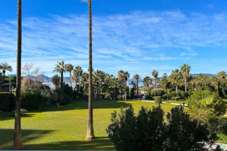 Квартира в Каннах, Франция, 127 м² - фото 1