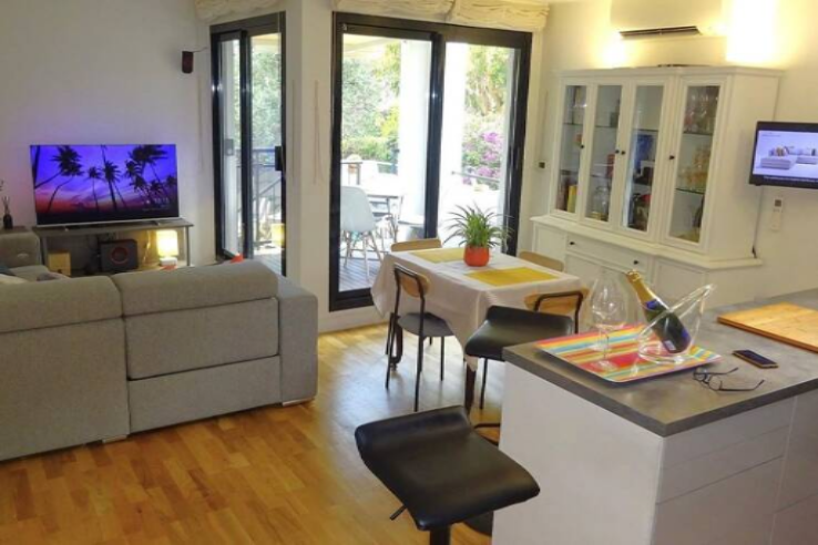 Квартира в Каннах, Франция, 48 м² - фото 1