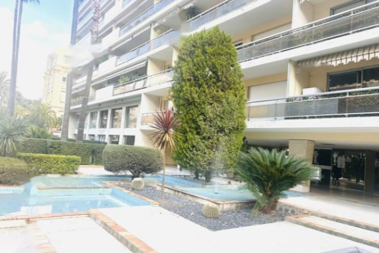 Квартира в Каннах, Франция, 85 м² - фото 1