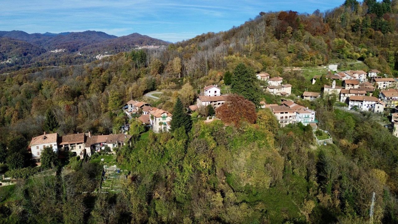 Вилла в Верчелли, Италия, 700 м² - фото 3