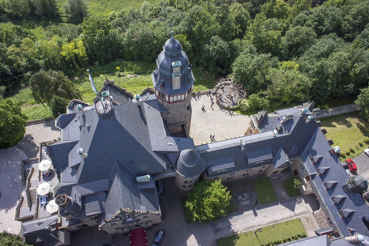 Отель, гостиница в Касселе, Германия, 6 000 м² - фото 2