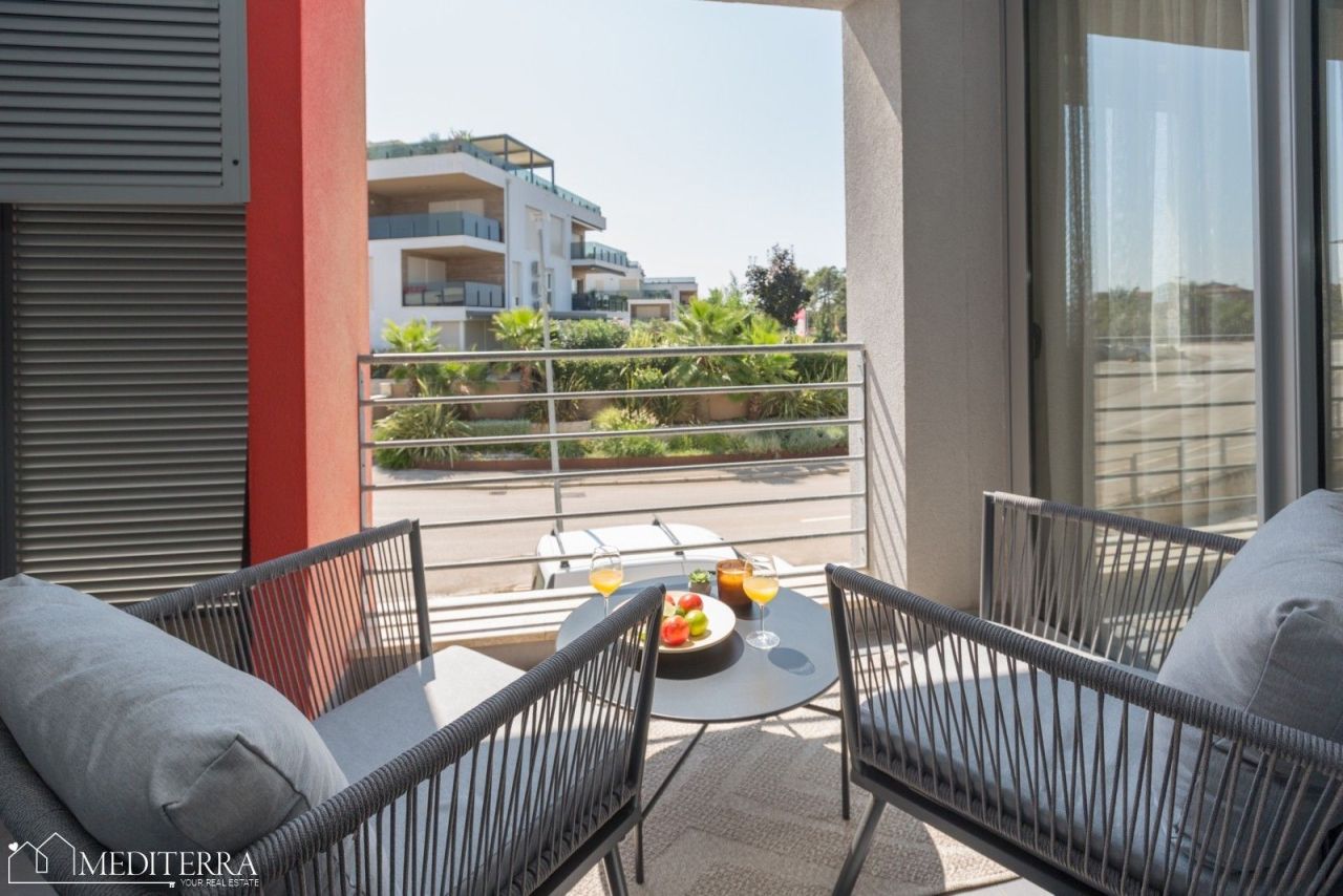 Апартаменты в Новиграде, Хорватия, 58 м² - фото 1