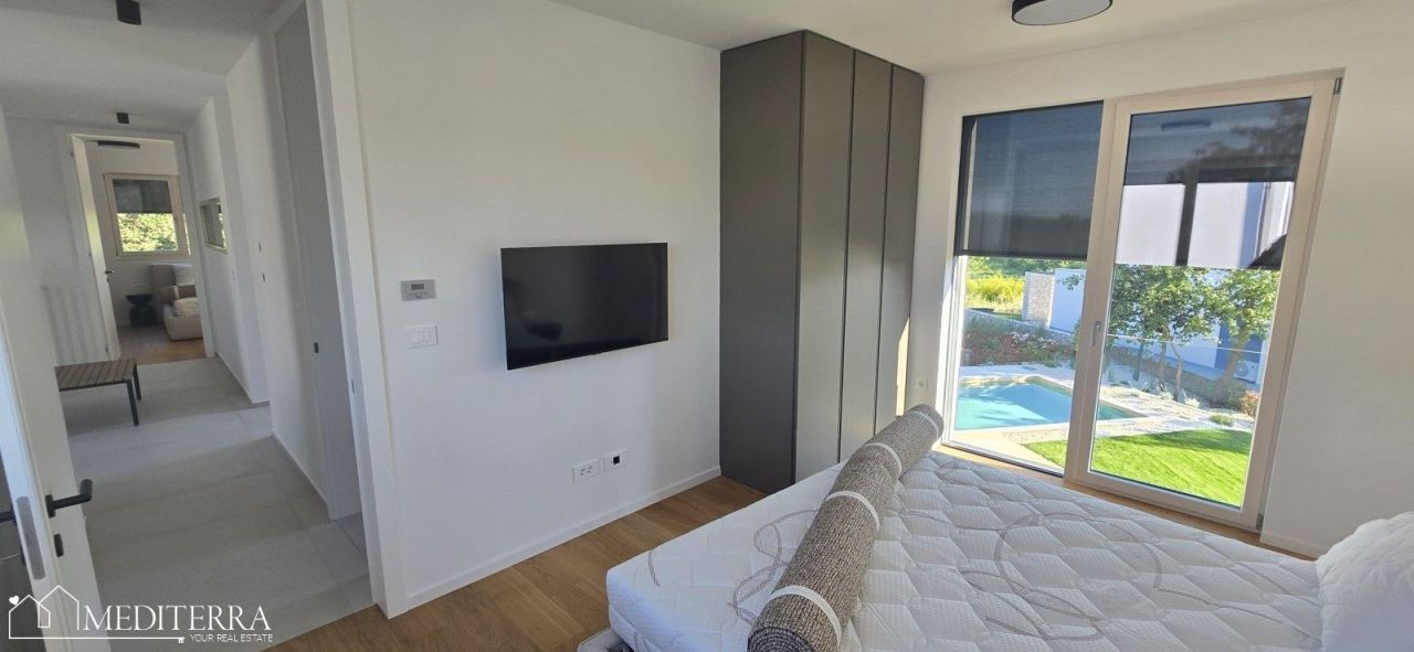 Вилла в Врсаре, Хорватия, 200 м² - фото 8