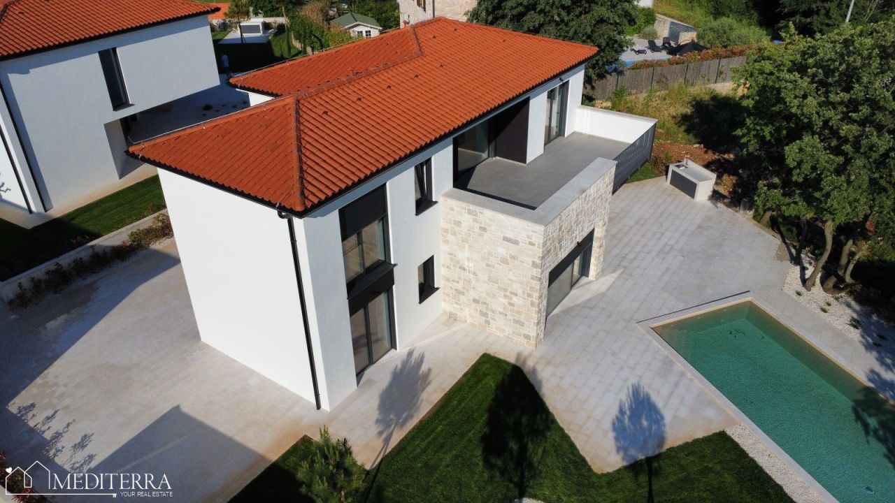 Вилла в Врсаре, Хорватия, 200 м² - фото 15