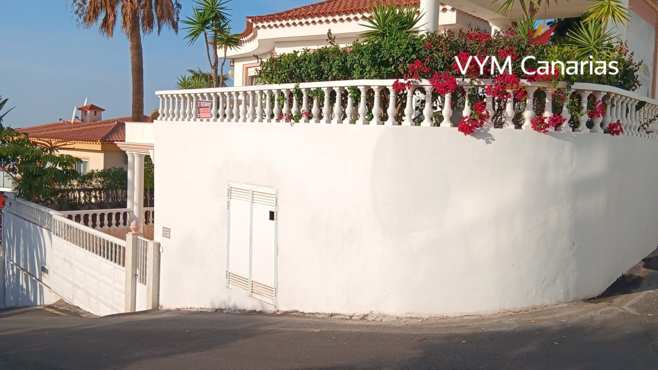 Вилла на Тенерифе, Испания, 345 м² - фото 1