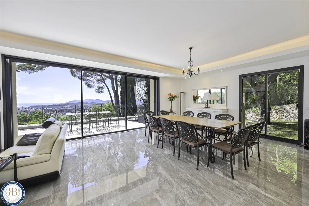 Дом в Мужене, Франция, 372 м² - фото 6