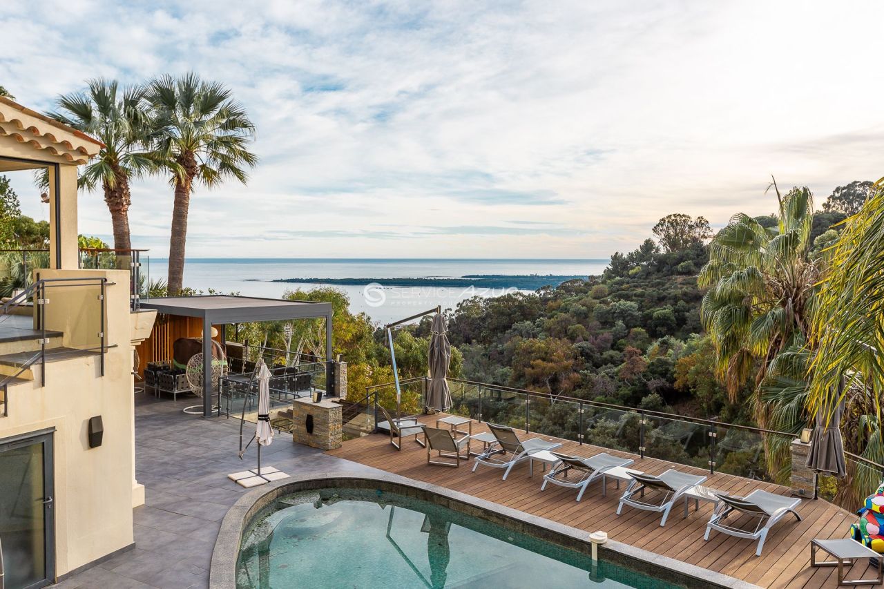 Вилла в Каннах, Франция, 300 м² - фото 3