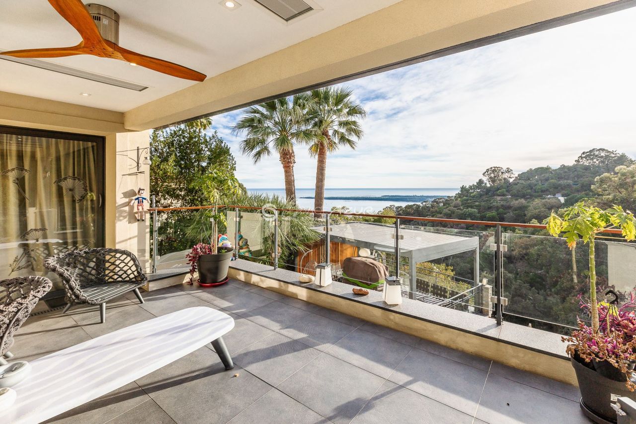 Вилла в Каннах, Франция, 300 м² - фото 5