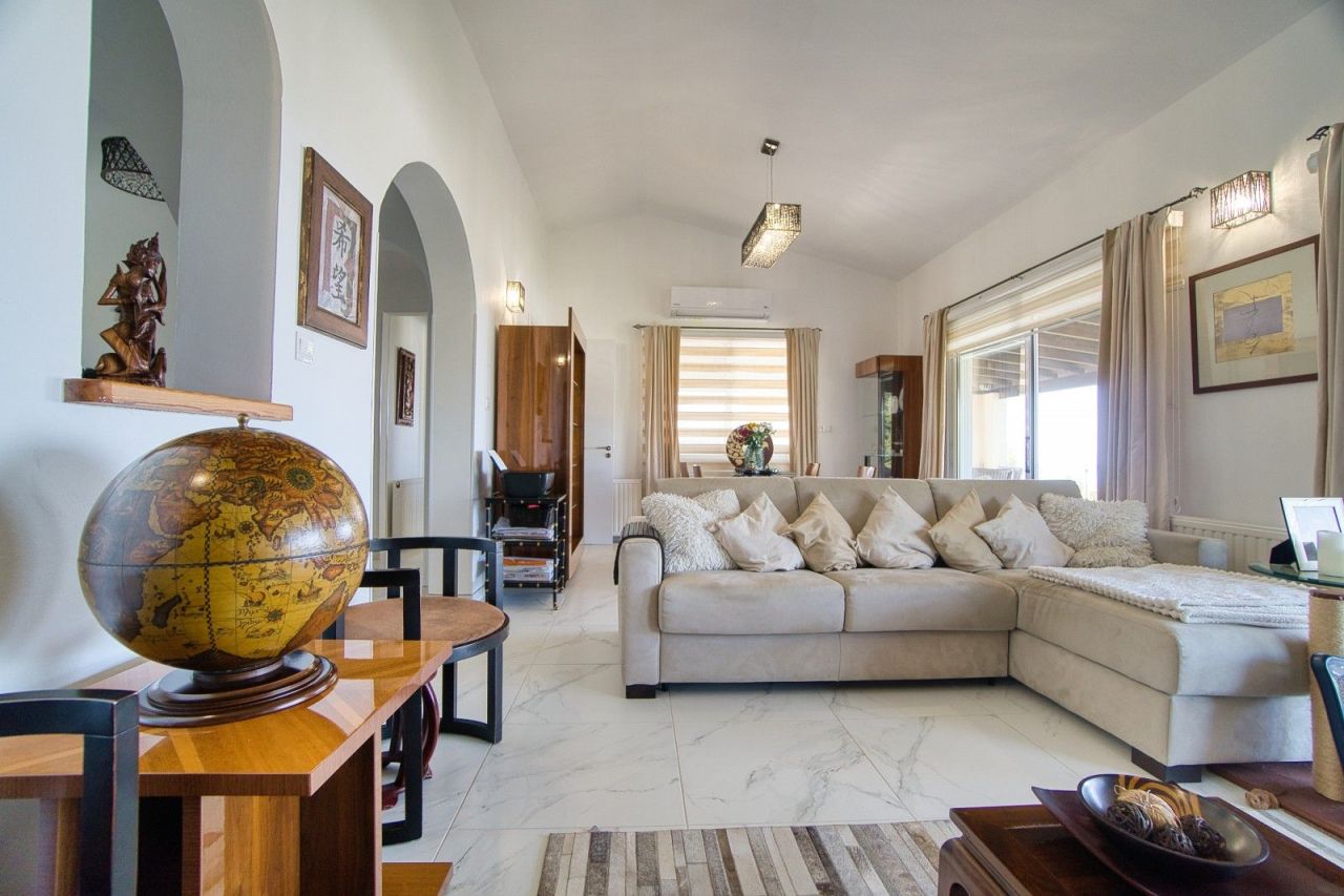 Вилла в Пафосе, Кипр, 200 м² - фото 8