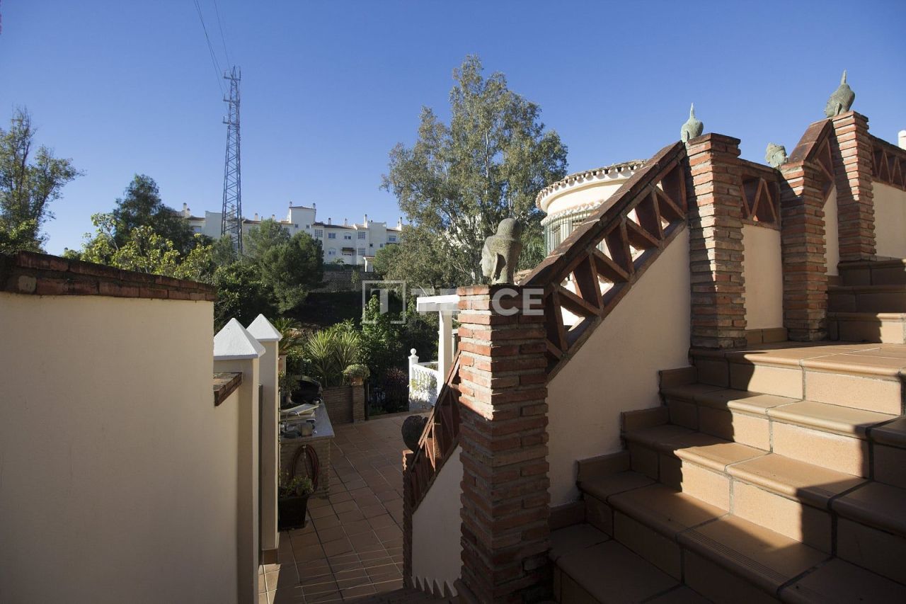 Вилла в Бенальмадене, Испания, 136 м² - фото 14