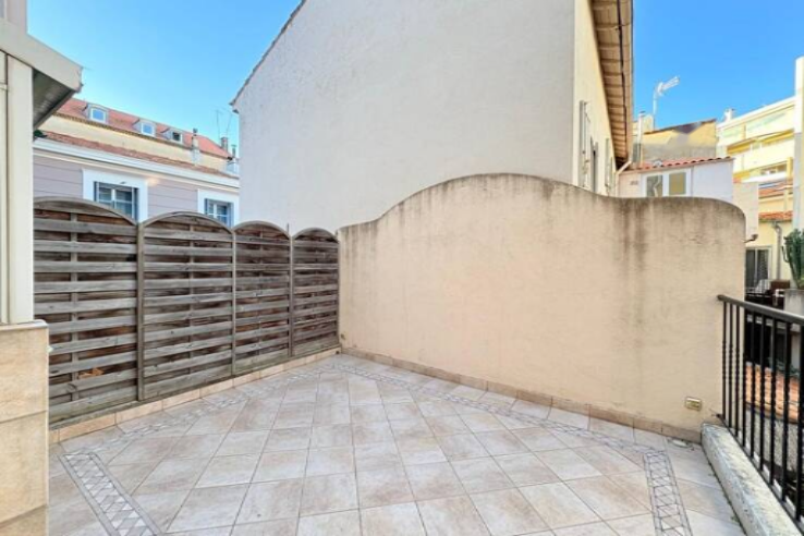 Квартира в Каннах, Франция, 70 м² - фото 1