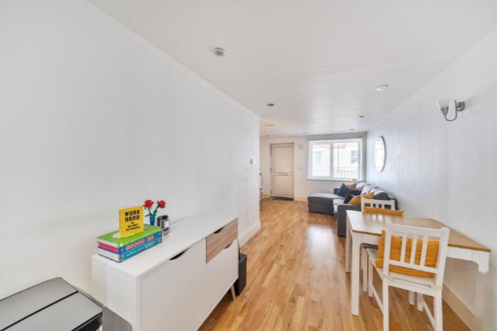 Квартира в Лондоне, Великобритания, 56 м² - фото 2