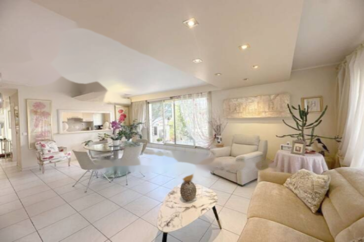 Квартира в Каннах, Франция, 97 м² - фото 2