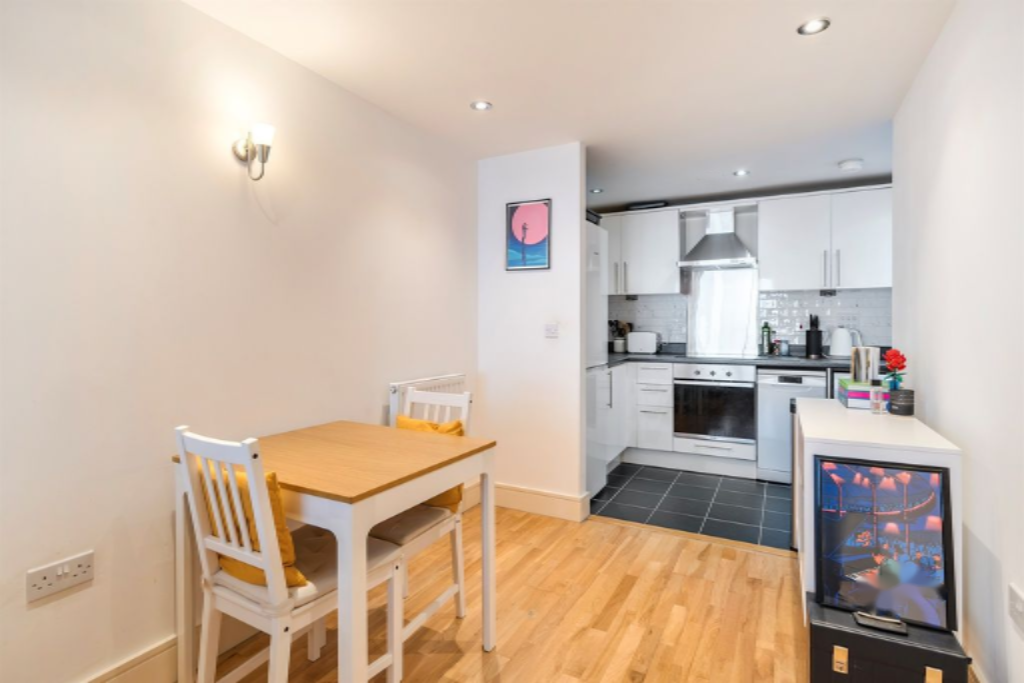 Квартира в Лондоне, Великобритания, 56 м² - фото 11