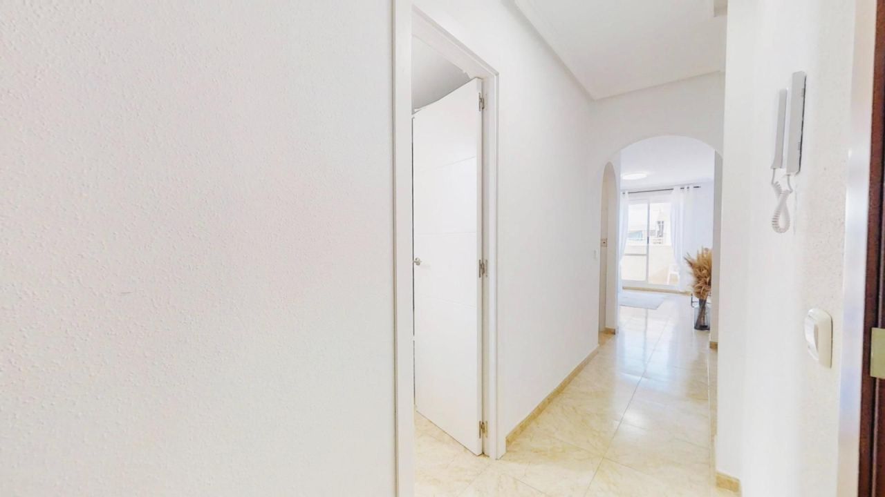 Квартира в Торревьехе, Испания, 70 м² - фото 15