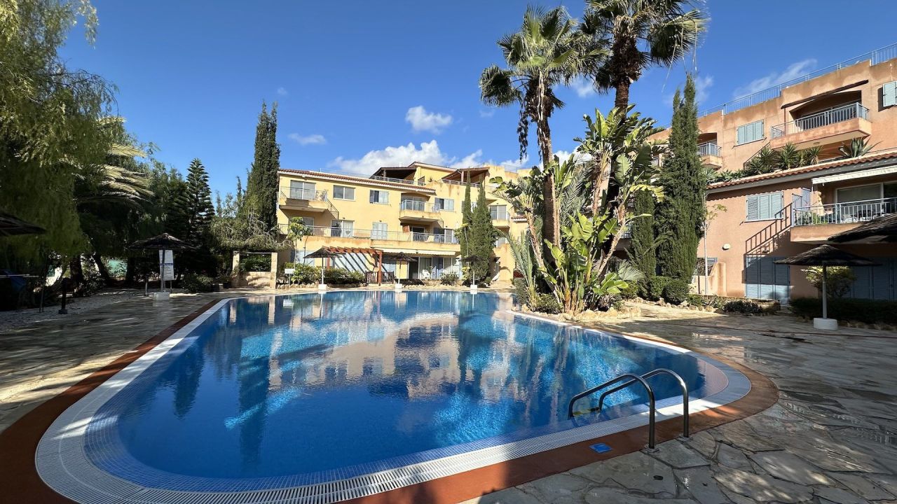 Квартира в Пафосе, Кипр, 55 м² - фото 1