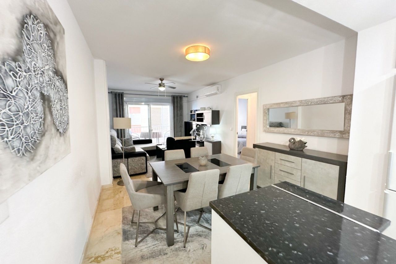 Апартаменты в Торревьехе, Испания, 110 м² - фото 1