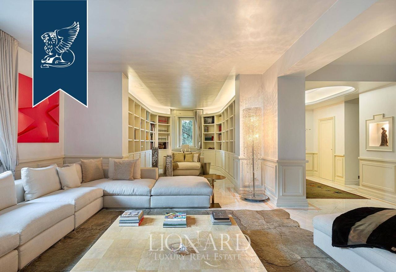 Апартаменты в Леньяно, Италия, 830 м² - фото 2