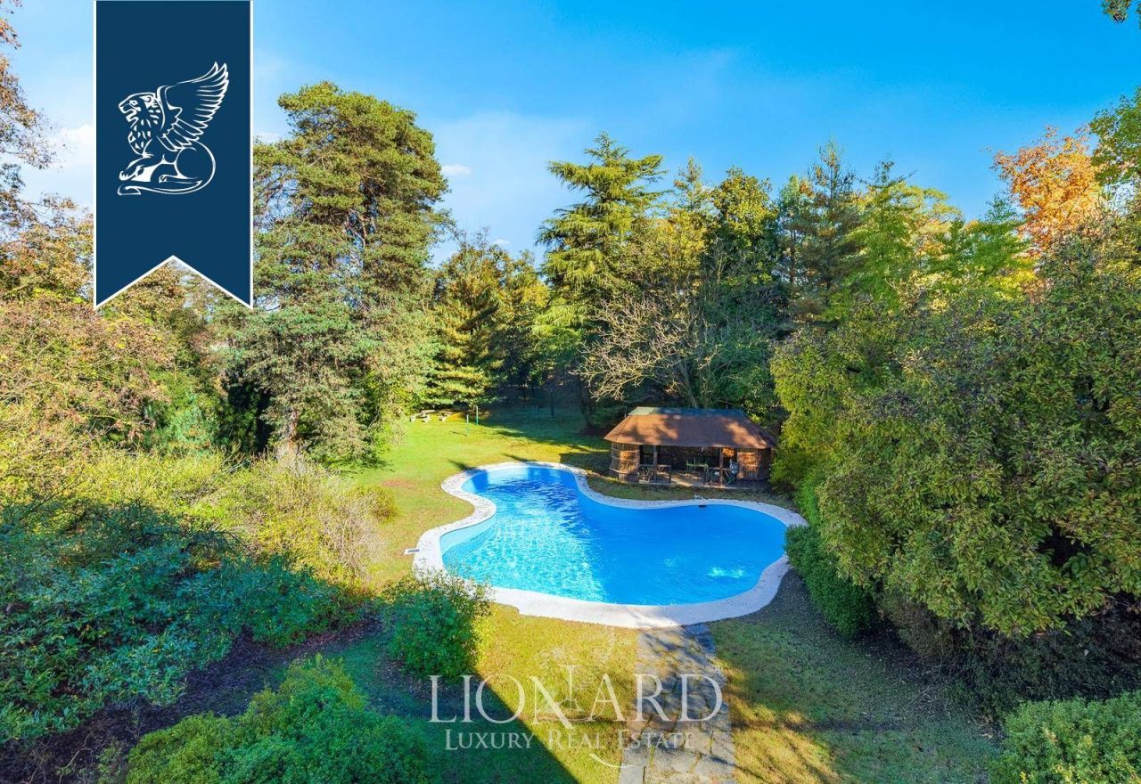 Вилла в Новаре, Италия, 1 732 м² - фото 3