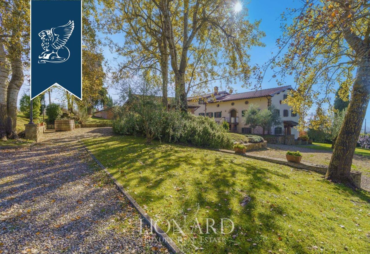 Ферма в Ареццо, Италия, 1 300 м² - фото 7