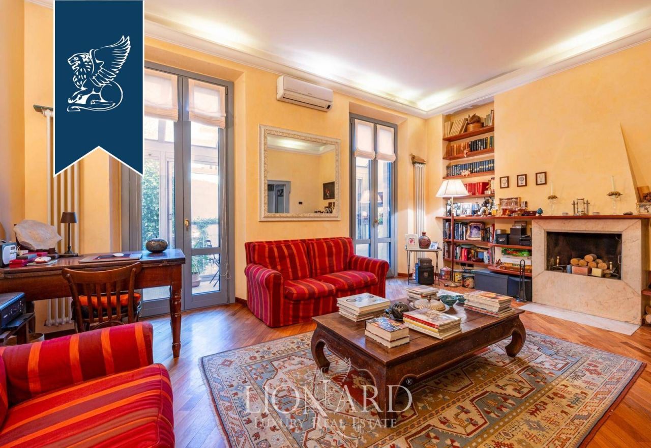 Вилла в Милане, Италия, 250 м² - фото 9